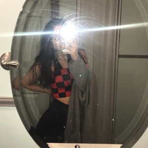 Meet your Posher, Phoenix